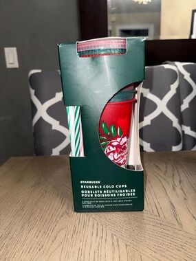 Starbucks 2022 Holiday Edition Reusable Cold Cups 24oz